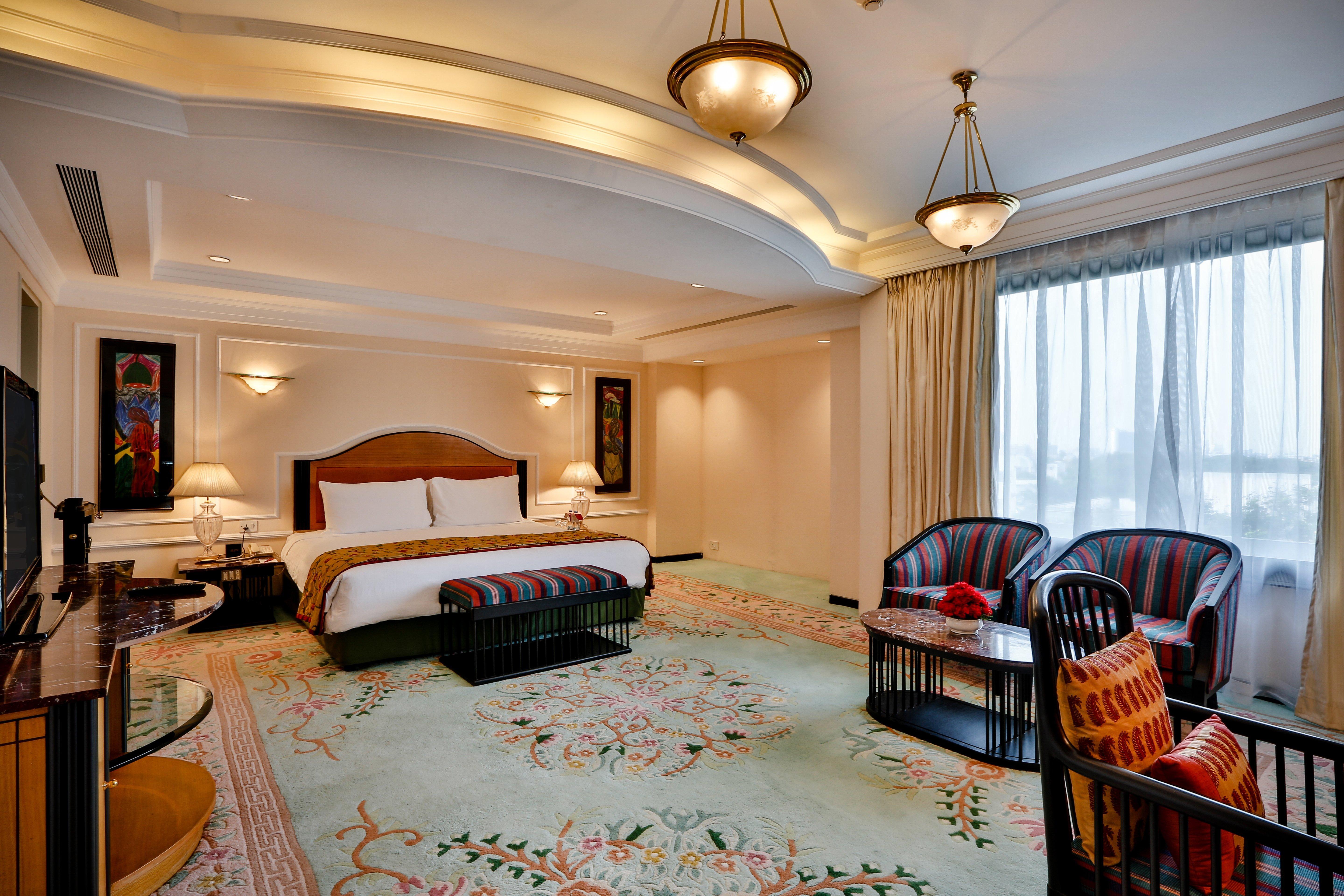 Crowne Plaza Chennai Adyar Park, An Ihg Hotel Ngoại thất bức ảnh A suite at the Shangri-La Hotel, Kuala Lumpur