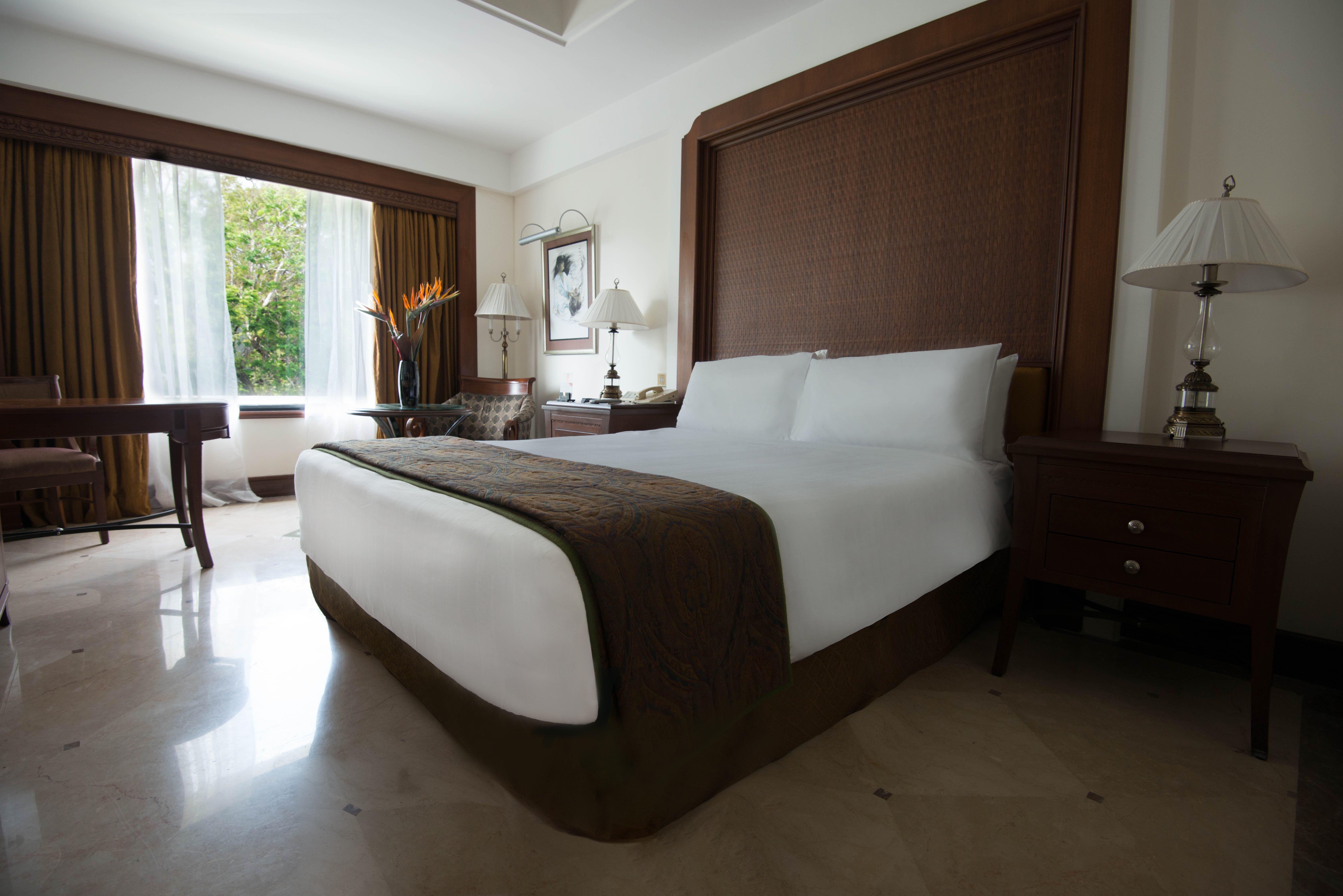 Crowne Plaza Chennai Adyar Park, An Ihg Hotel Ngoại thất bức ảnh A bedroom at the Taj Bengal