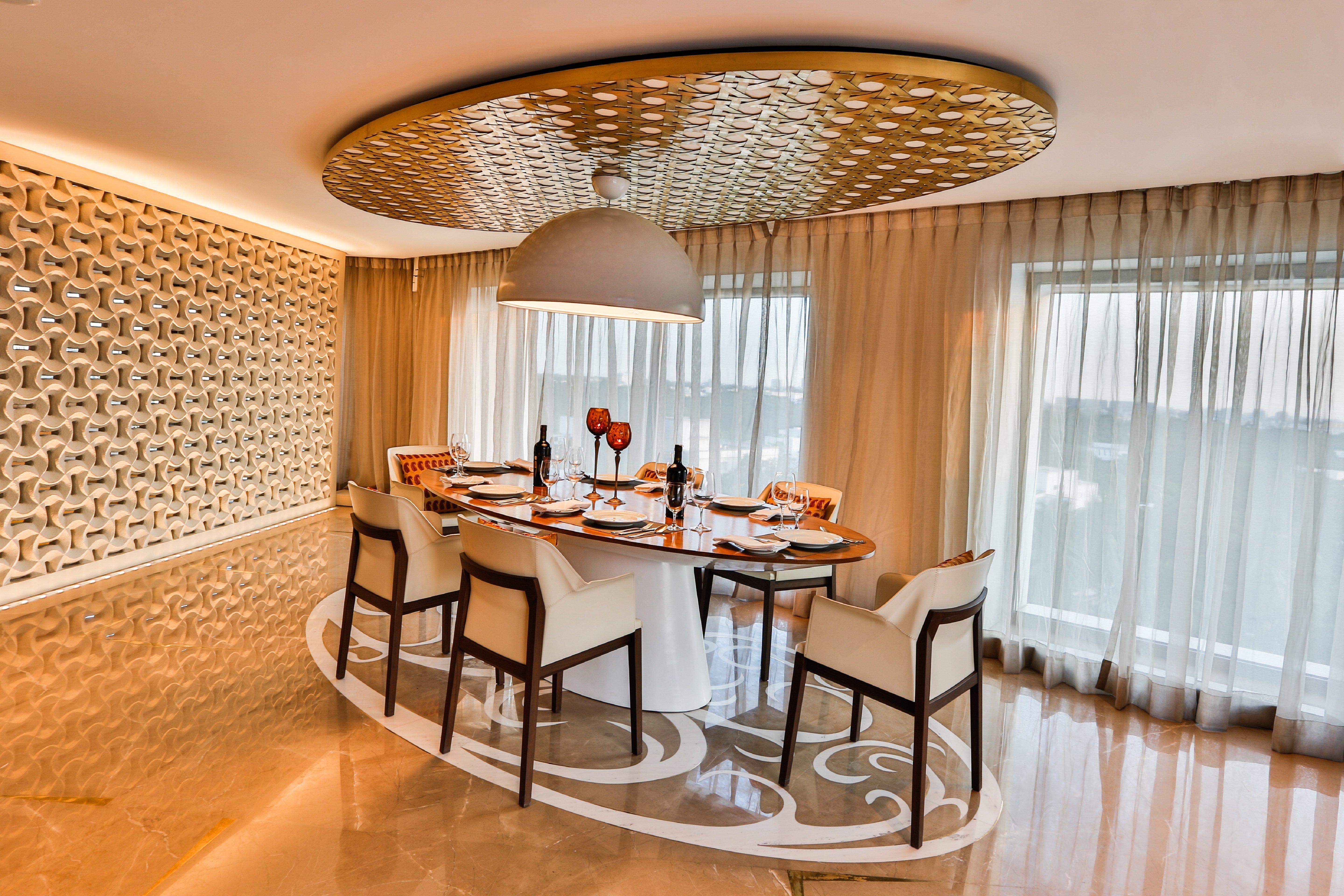 Crowne Plaza Chennai Adyar Park, An Ihg Hotel Ngoại thất bức ảnh A dining room