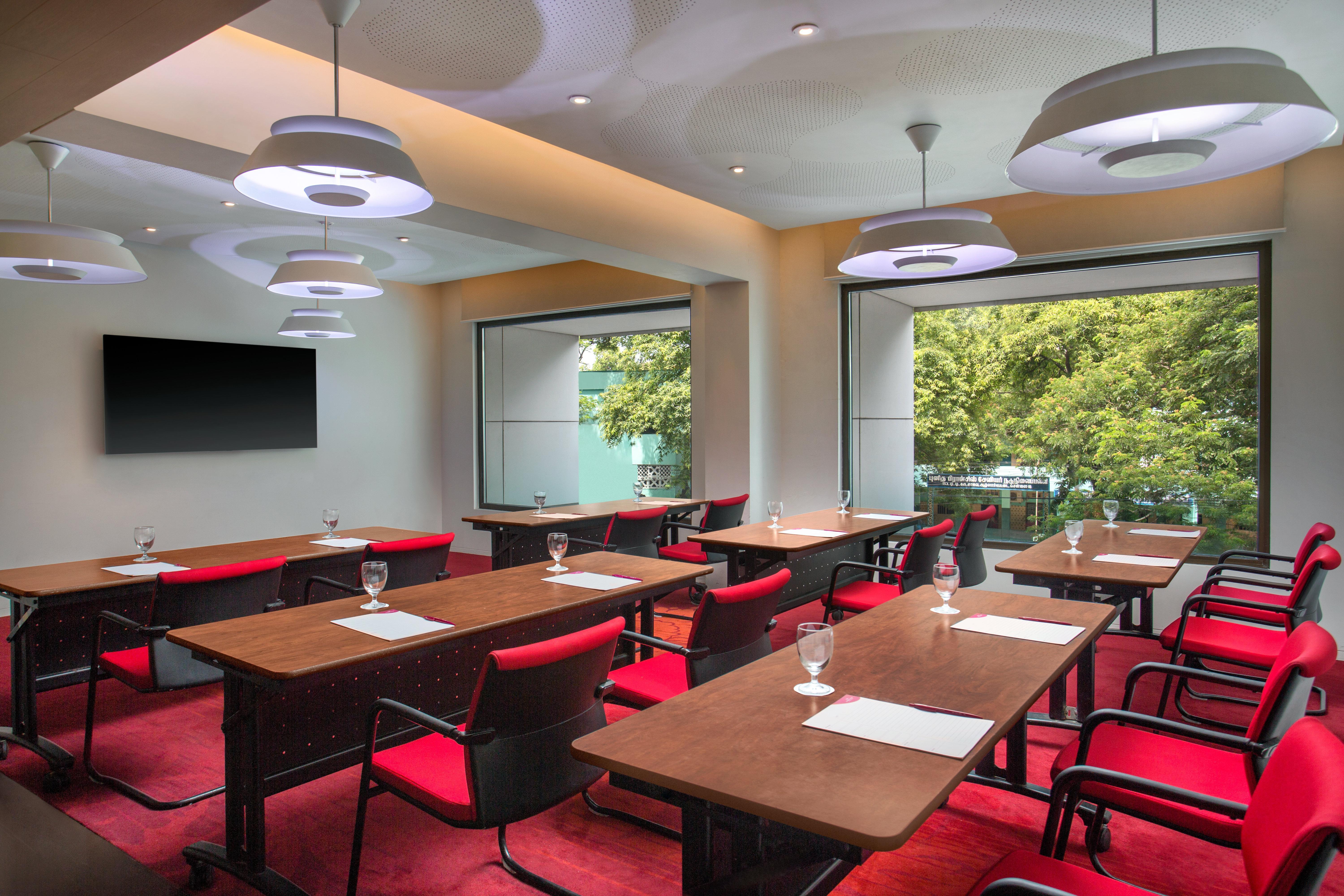Crowne Plaza Chennai Adyar Park, An Ihg Hotel Ngoại thất bức ảnh Meeting room