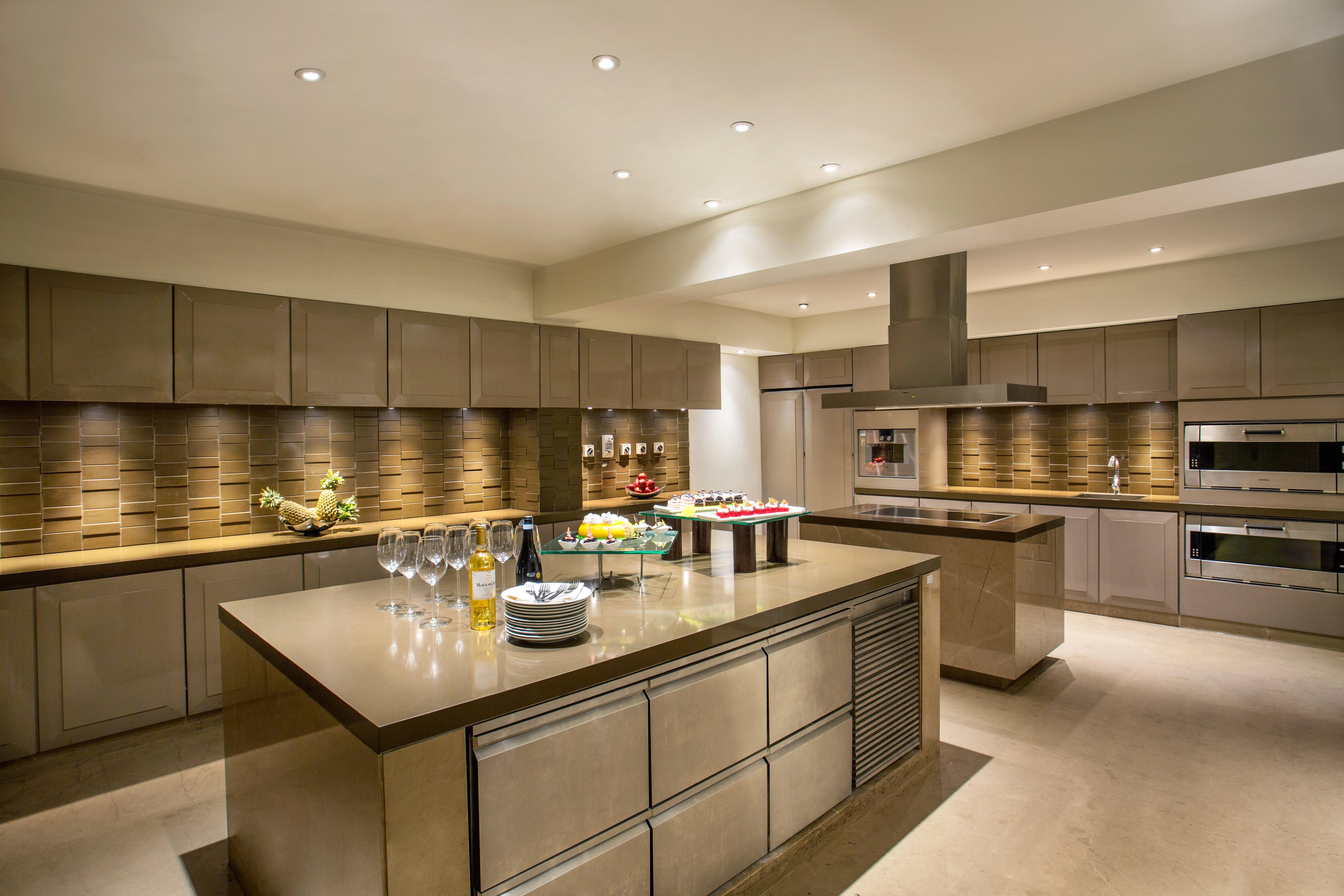 Crowne Plaza Chennai Adyar Park, An Ihg Hotel Ngoại thất bức ảnh A kitchen